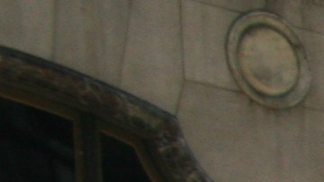 Comerciantes que dependen del turismo en NYC cruzan los dedos