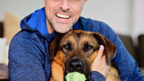 Marco Antonio Regil cuenta desconsolado sobre la muerte de su perro