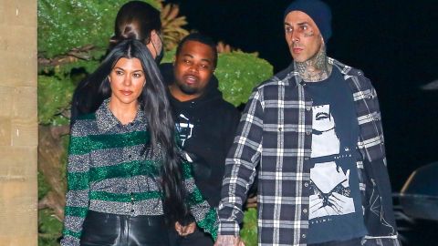 Travis Barker ama tanto a Kourtney Kardashian que se dejó tatuar por ella un "Te Amo" en su brazo.