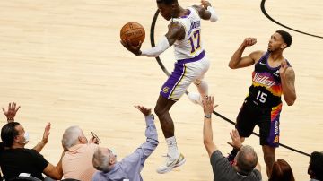 Lakers cayó en el primero de la serie contra Suns.