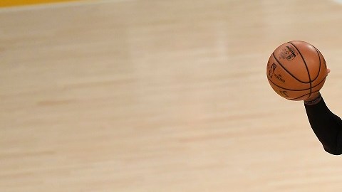 Con 36 años, LeBron ya piensa en su futuro tras el retiro.