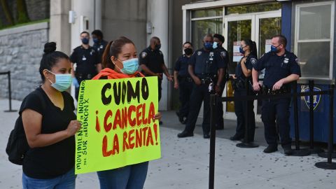 Varias protestas se han realizado en las Cortes de Viviendas en toda la ciudad pidiendo por la cancelación de las rentas durante la pandemia.