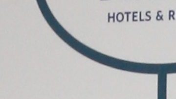 La hija del rockero Ozzy Osbourne, Kelly Osbourne, contó detalles de su adicción y recaída en el alcohol: "Estaba cubierta de comida y borracha".