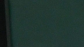 Trevor Ariza se ejercita con el cuerpo de Giannis Antetokounmpo