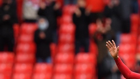 El holandés fue campeón de la Champions con el Liverpool.