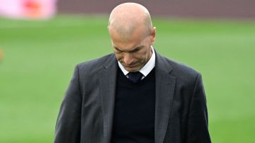 Zidane se va del Real Madrid