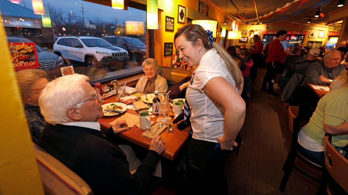 El salario promedio en Applebee's es de $15,000 al año - El Diario NY