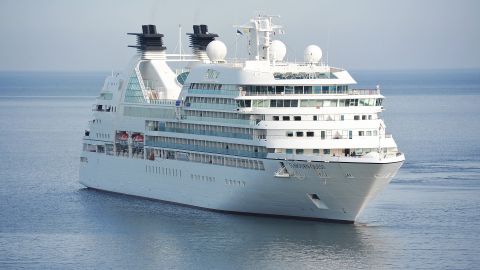 Si todo sale bien y ninguno de los viajes de prueba representa peligros de contagio del coronavirus, todos los cruceros podrán empezar a agendar viajes normalmente.