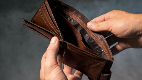 Cabe señalar que en el mes de abril se ocuparon 18,800 nuevos puestos de trabajo en Florida.