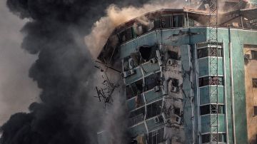 Israel bombardea edificio de prensa en Gaza