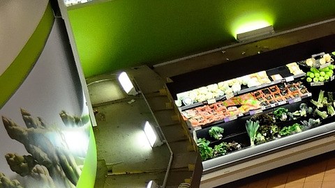 Durante el fin de semana festivo de Acción de Gracias, las principales cadenas de supermercados y tiendas de conveniencia manejarán horarios especiales. No dudes en verificarlo en sus sitios web.