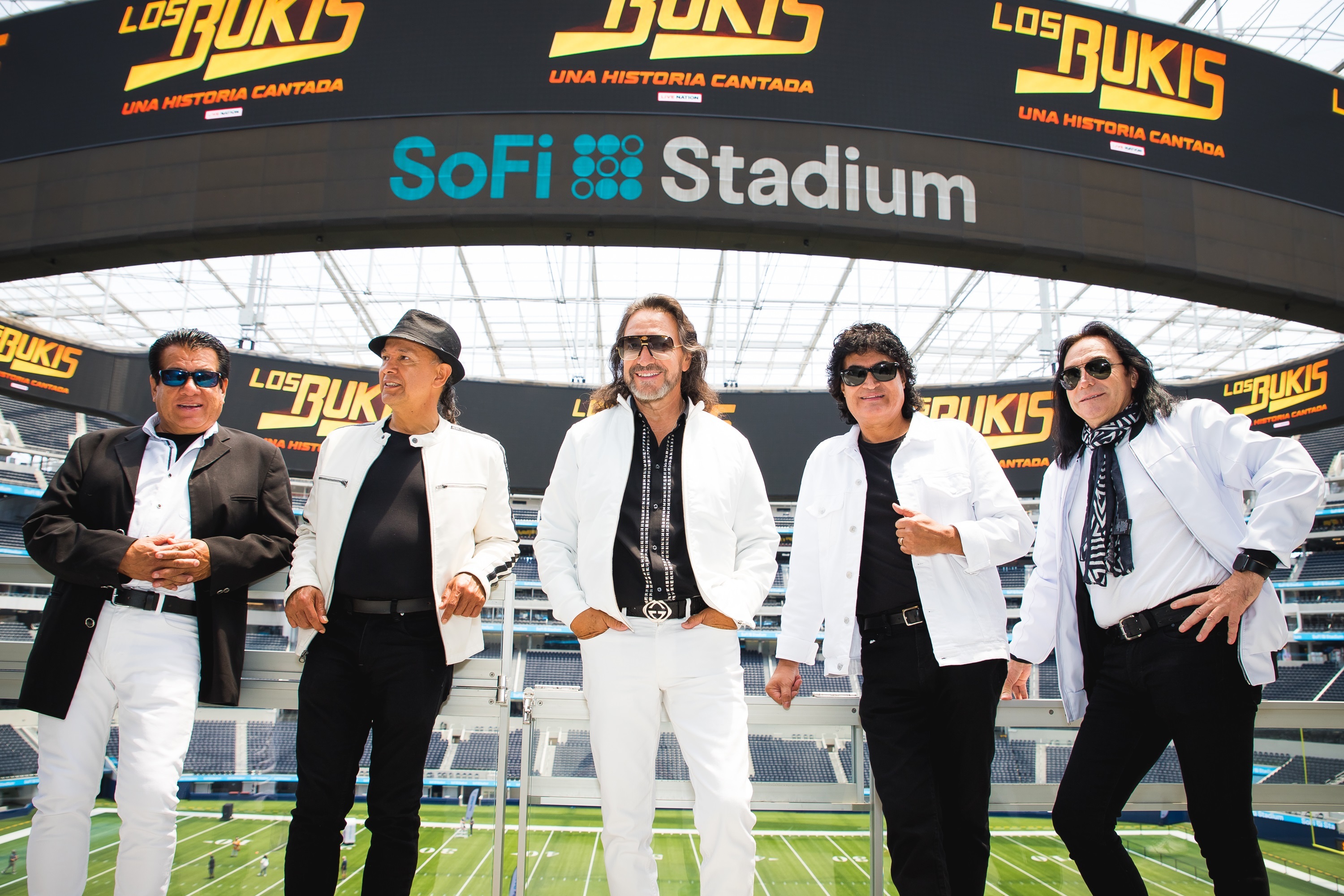 Los Bukis así fue su gran concierto en el SoFi Stadium de Los Ángeles