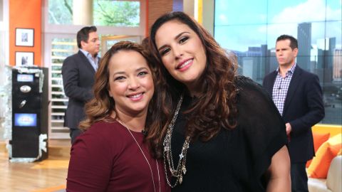 Angélica Vale junto a Adamari López.