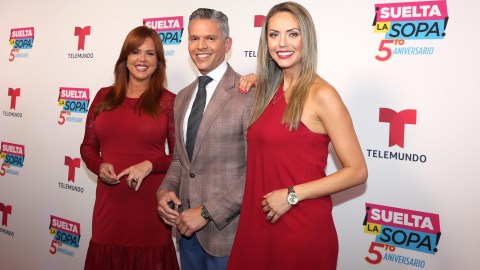 María Celeste Arrarás junto a Rodner Figueroa y Jessica Carrillo.