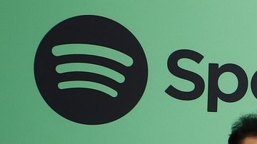 Los Ángeles Azules responden ante la presión por censurar el tema “17 años”