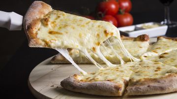 En 1958, James Leprino tomó $615 dólares y comenzó a construir su imperio del queso.