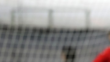 Lozano y Herrera parten como líderes en la mitad de la cancha.