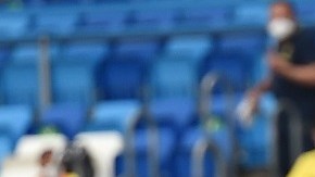 El nuevo azul de la camiseta es más claro que el anterior.