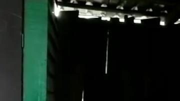 AMLO junto al comerciante malogrado.