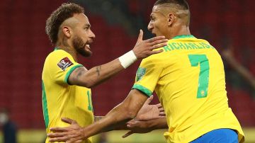Los autores de los goles de Brasil fueron Richarlison y Neymar.