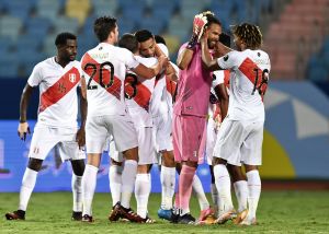 Orgullo peruano: Perú dominó a Colombia y toma vida en la Copa América