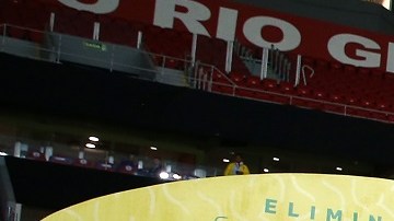 Brasil venció 2-0 a Ecuador y es líder de las Eliminatorias Sudamericanas.