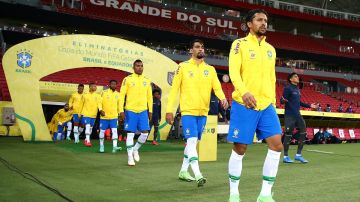 Brasil venció 2-0 a Ecuador y es líder de las Eliminatorias Sudamericanas.