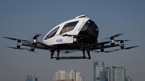 American Airlines dijo que acordó reservar hasta 250 aviones de Vertical Aerospace, por un valor de $1,000 millones de dólares, con la opción de pedir 100 más. (En la imagen, un avión eVTOL solo con fines ilustrativos).