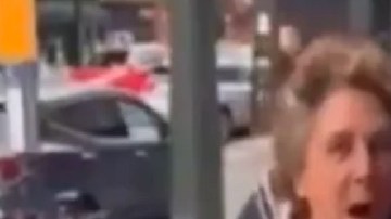 VIDEO: Mujer racista lanza picante a bebé de 5 meses: "Salgan del país", le gritó a la mamá y a sus hijitas