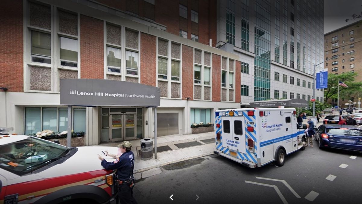 Lenox Hill Hospital, 100 E 77th St, NYC.