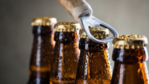 Niños bebiendo cerveza viral