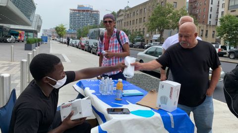 Preocupación entre residentes de Staten Island ante aumento de casos de COVID