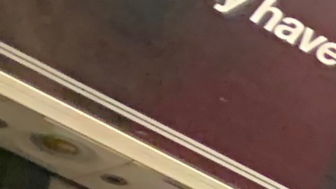 Activistas se tomaron una estación en Brooklyn para exigir al senador Schumer que peleé por más recursos para arreglar las evidentes fallas del Subway en Nueva York, y no subir las MetroCard, clamores apoyados por usuarios