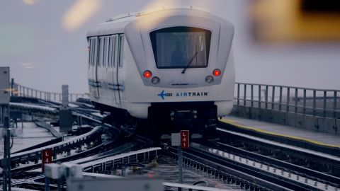 AirTrain conectaría LGA con el Metro de NYC en Queens.