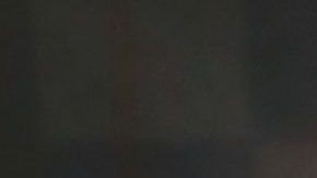 Chiquis Rivera incendia el Instagram mostrando el muslo hasta arriba y contoneándose dentro de una piscina.