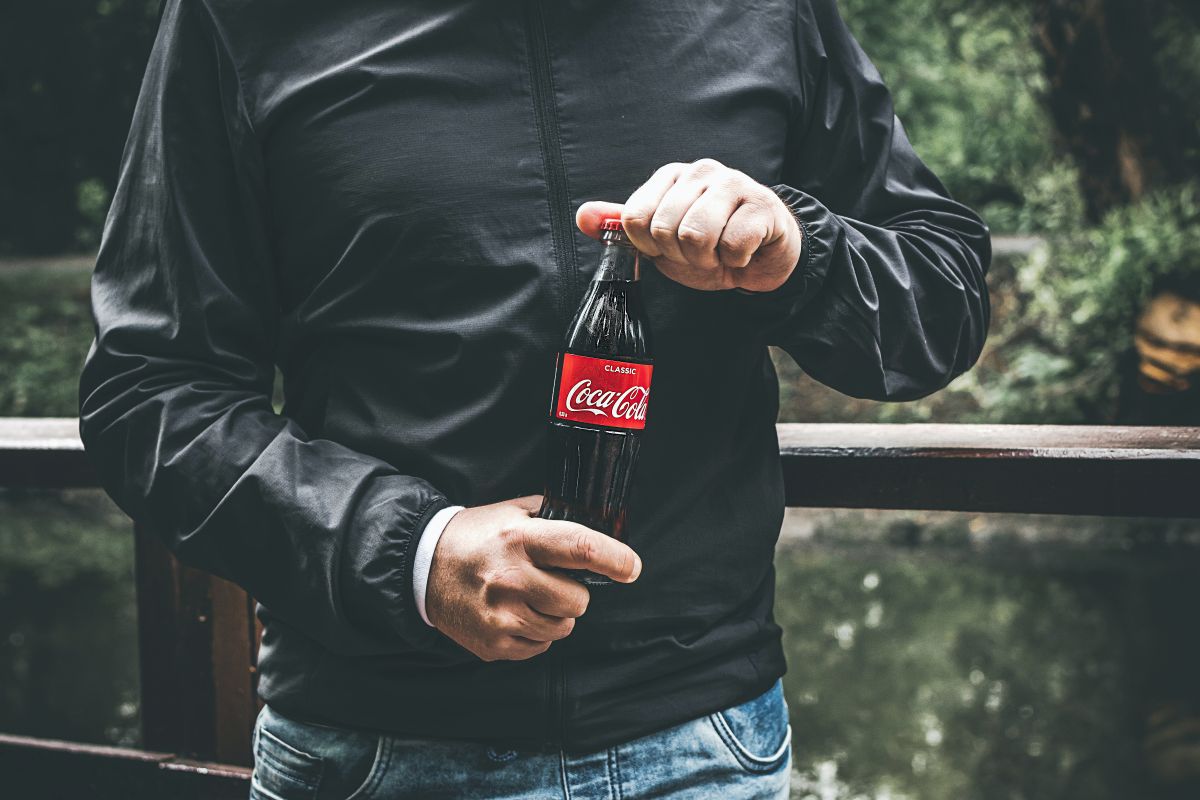 Ante los argumentos de Consumers 'Research, Coca Cola señala que ha tomado medidas para ayudar a las personas a reducir la cantidad de azúcar que consumen.