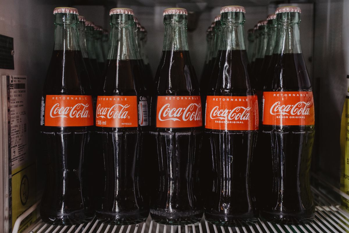 La nueva receta y empaque de Coca-Cola Zero Sugar, estará disponible a partir de agosto en todo Estados Unidos.