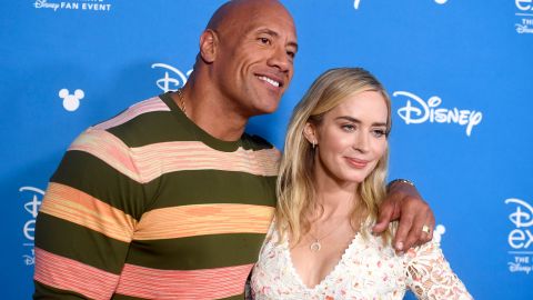 Dwayne Johnson y Emily Blunt