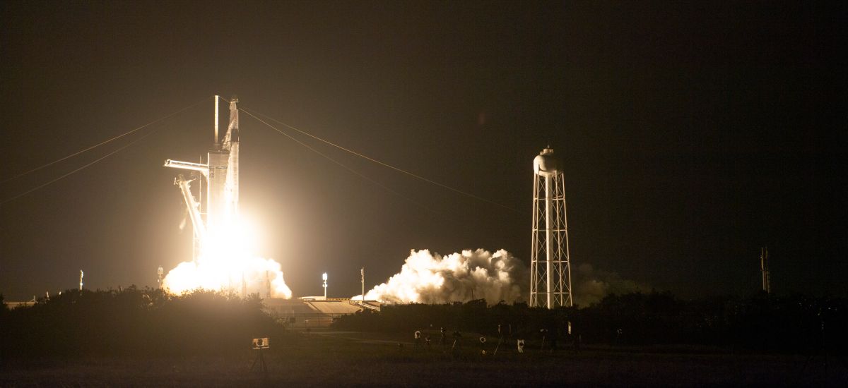 El satélite será lanzado desde el cohete Falcón 9 de la empresa SpaceX.