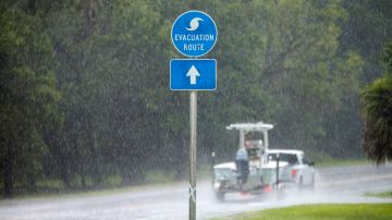 La tormenta tropical Elsa aún no toca tierra en el noroeste de Florida