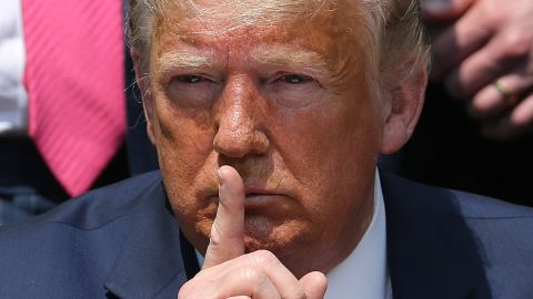 El expresidente enfureció por filtraciones a la prensa de su traslado al búnker de la Casa Blanca.