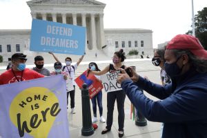 'Dreamers' en riesgo de deportación; más de 50,000 sin poder tener DACA