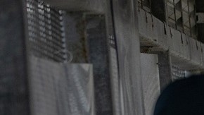 Miles de inmigrantes son expulsados cada semana a sus países de origen.