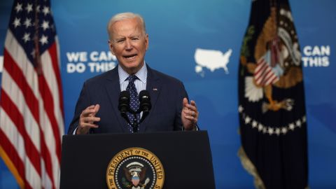 El presidente Biden busca mejorar los niveles de vacunación en EE.UU.