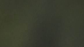 Un dron de defensa militar en el horizonte.