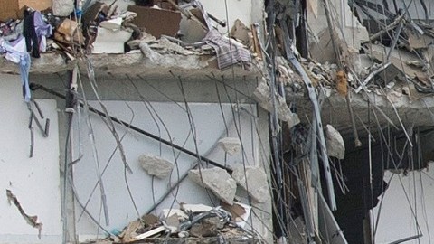 La tormenta Elsa obligó a cambiar labores de rescate en las Champlain Towers.