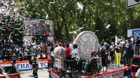 Este miércoles se realizó la primera gran parada en NYC después de la crisis de salud pública.