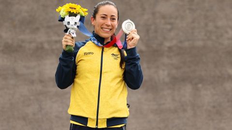 Celebró su medalla en redes sociales jugando con su apellido y el país sede: Mariana Japón