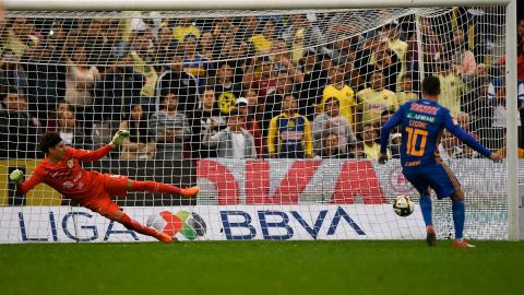 Gignac recordó los goles que le marcó al "Memo" Ochoa.