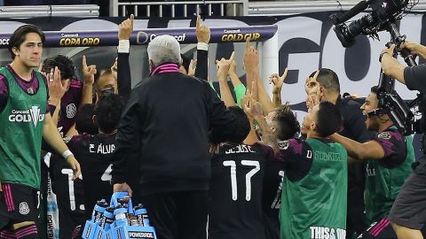 El Tri dedicó su pase a la final a Dos Santos por el fallecimiento de su padre.
